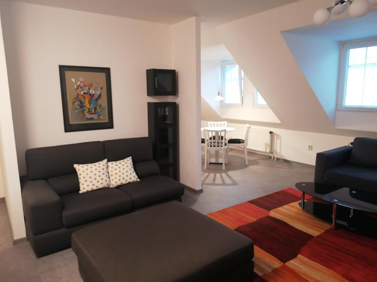 Apartman U Zoubku Apartment Litomysl Bagian luar foto