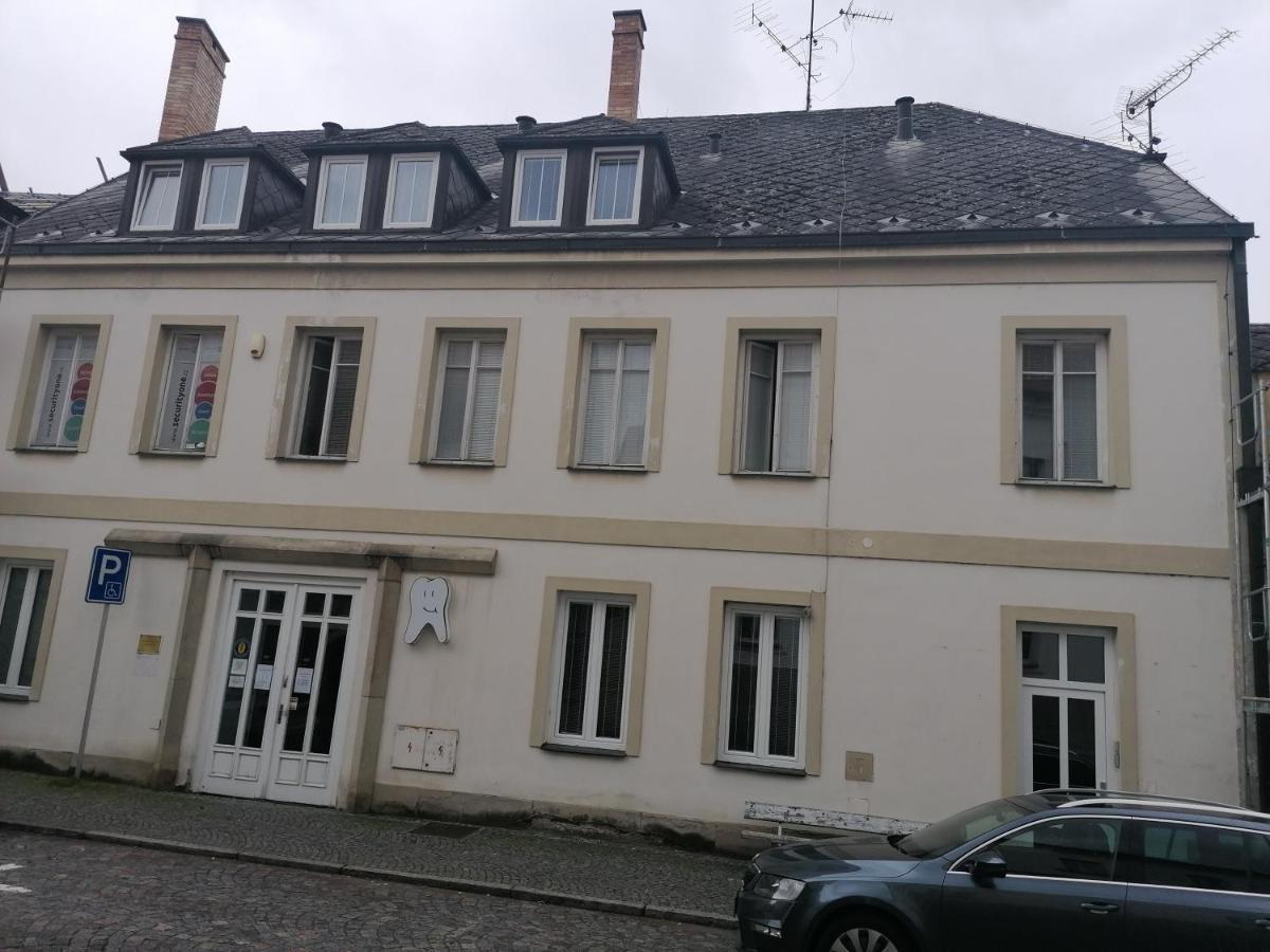 Apartman U Zoubku Apartment Litomysl Bagian luar foto